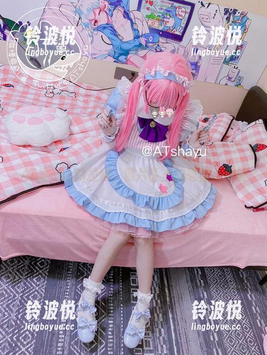 AT鲨cos的拉姆，照片背后的喵星人仰望