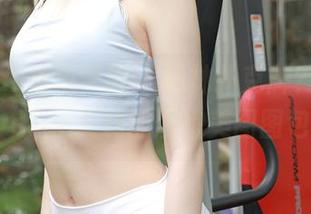 MFStar模范学院 – 羽林扑克牌？不，是Evelyn艾莉的厨娘美图图包！