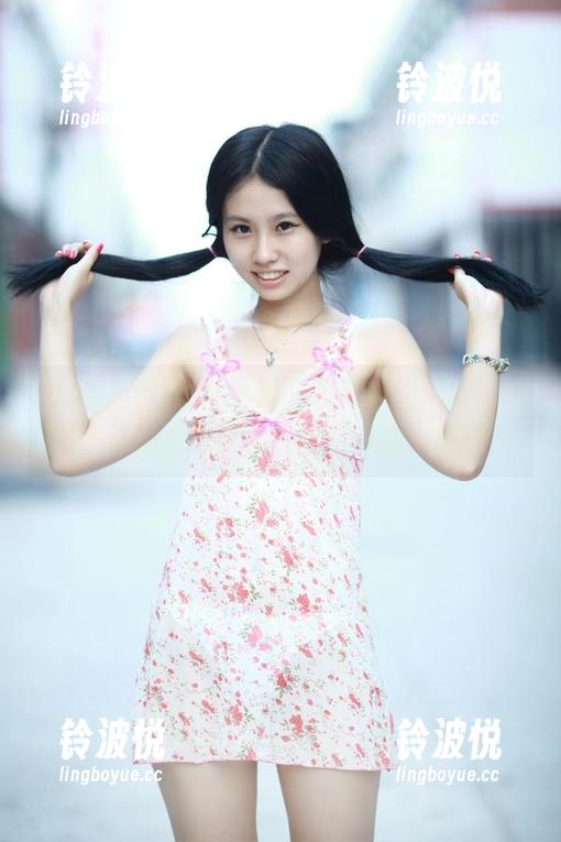 QingDouKe青豆客 - 谭晓彤的婚纱：这是怎样的大胆尝试，图库中的大热门！