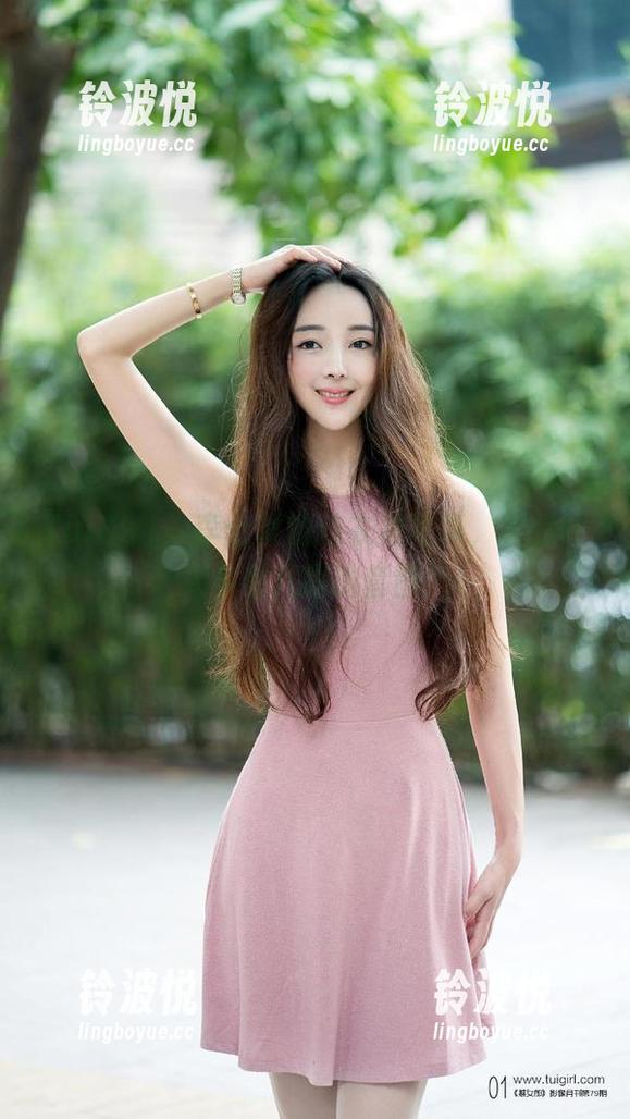 TuiGirl-李七喜 TuiGirl - 李七喜的连衣裙写真,真是让人多看几眼的套图!