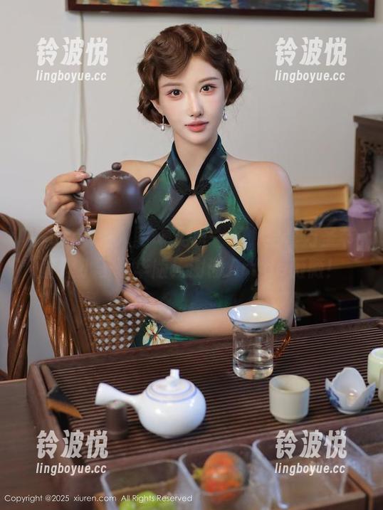 Xiuren秀人网 - 见识一下，全套万圣节查理小子豪华版！谢谢Arude薇薇！