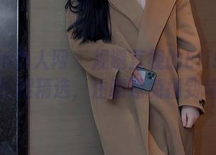 Xiuren秀人网 – 规避直视的Elise谭晓彤长腿精选，注意避免撞到墙！