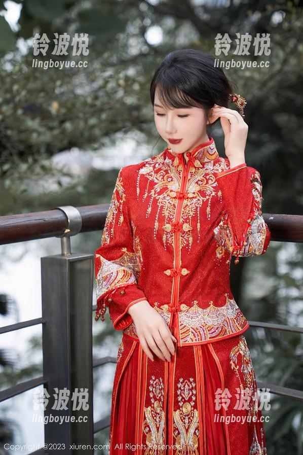 Xiuren秀人网 - 双笙Alina黑丝全集：为何黑丝的魅力，就像薯片停不下来？