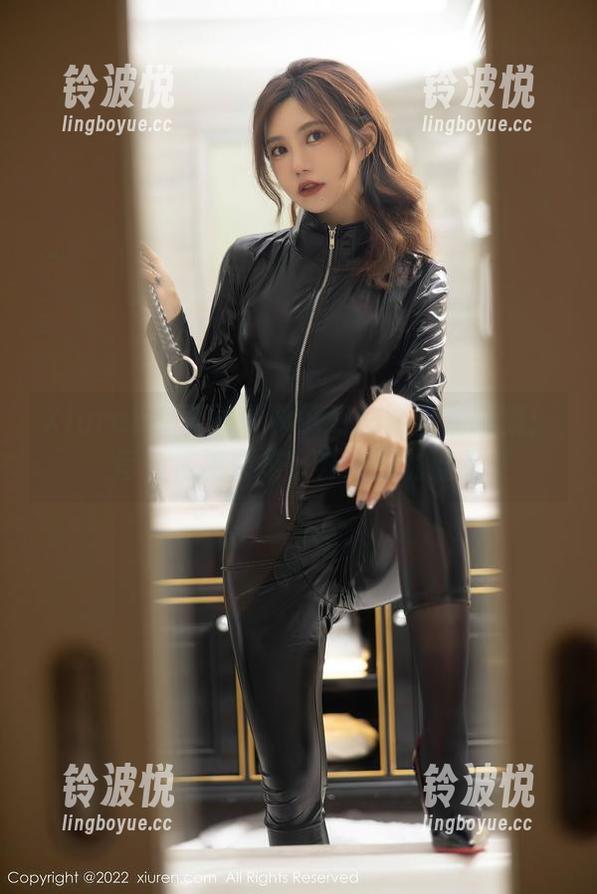 Xiuren秀人网 - 林好好制服全套图集：每一件都像是在开大会的前奏