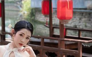 Xiuren秀人网 – 林文文yooki的泳装精选，没想到泳衣能这么会“游”