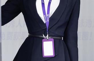 Xiuren秀人网 – 龙泽美曦的泳池派对，免费获取那一张神奇的美图！