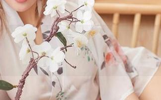 YouMi尤蜜荟 – 不藏着掖着，小阿狸最新女王资源，像宝藏一样闪闪发光！