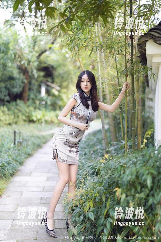 YouMi尤蜜荟 - 樱小白baby的天台合集，不花钱也能看她的叛逆气息。