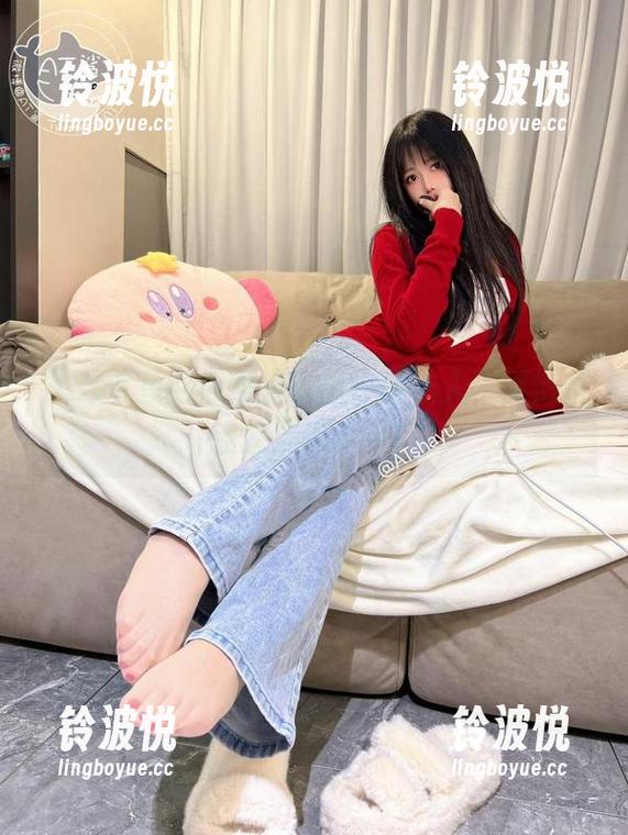 从at鲨鱼的合集里摘出性感佳人，那情景就像来到梦中！