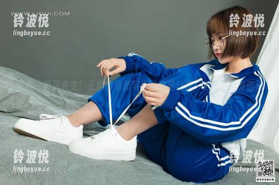 丽柜 - 画风突变！王欣竹最新写真《裤里丝》，这图包真有意思～