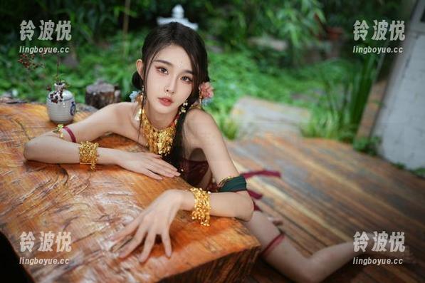 余多多Dudu的私拍日志：吊带下藏着的那些想法