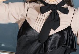克拉女神 – 看，免费的呀，周拉拉的礼服合集，让人心里小鹿乱撞。