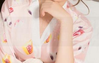克拉女神 – 私拍界的芊芊，闲得没事做，时尚与性感自己来了！图包记得锁定！
