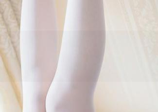 兔玩映画：格裙少女-高清美图，裙摆摇曳得让人心头一暖，仿佛一阵春风拂过。