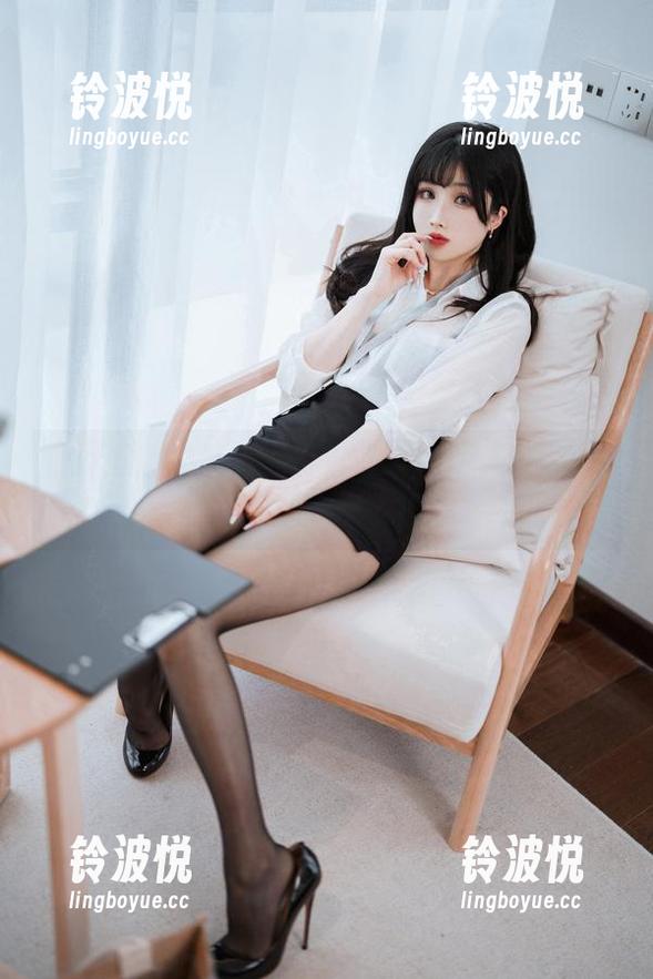 丽塔泳装的另一种打开方式—凉凉子rioko的图库游乐场