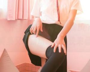 嗲囡囡 – 开会的时刻，潘琳琳ber的秘书写真集又有新动态了，快来看！
