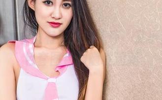 头条女神 – 没有圣光的光环，艾小青的白色套图色调随性清新