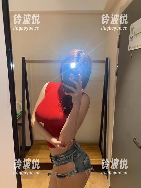 奶宝妹纸 微密圈 - 奶宝妹纸和她的红皮衣,珍藏合集,直击我的小心机。