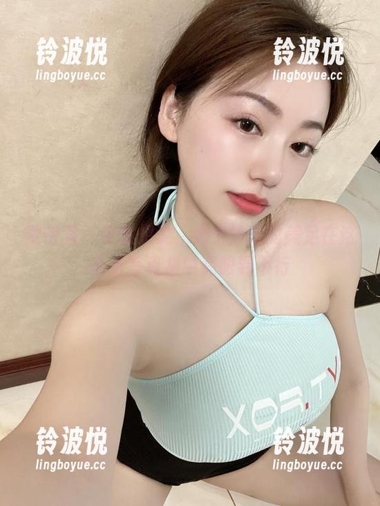 微密圈 - 突然想说，奶宝妹纸的美足在这高清写真集中亮眼到不行