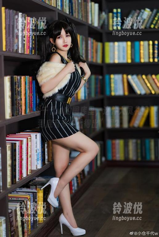 疑惑小仓千代w的图库里，这件大凤礼服到底有多“看得出”啊？