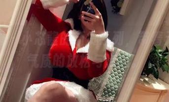 微密圈 – 小芯酱的新货系列，带着无圣光气质的放松与随意。