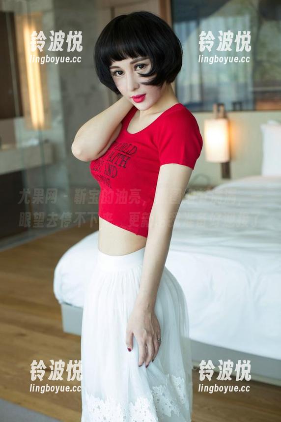 尤果网 - 靳宝的油亮，原图细节满满，一眼望去停不下来，更新哈我准备好迎接了