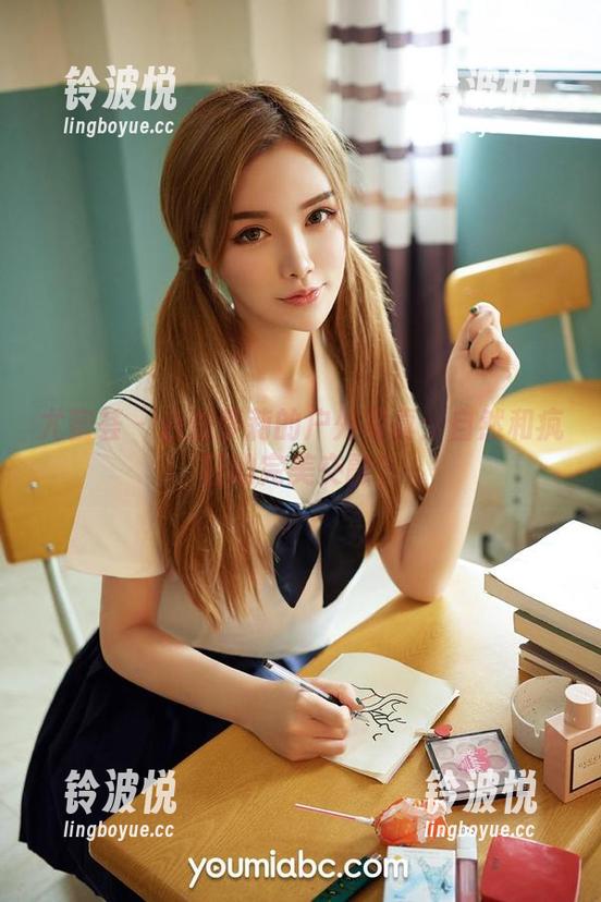尤蜜荟 - 合法萝莉的户外写真：自然和疯狂的完美交融？