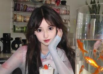 一秒忠于水手服，怡子yiiicos`更新尝鲜，真没想到竟是这样！