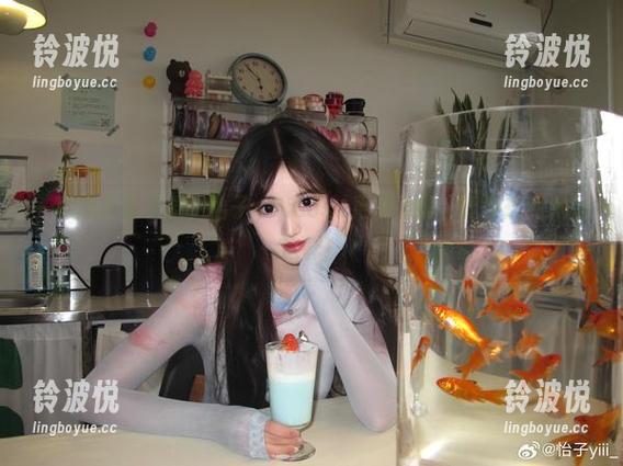 一秒忠于水手服，怡子yiiicos`更新尝鲜，真没想到竟是这样！