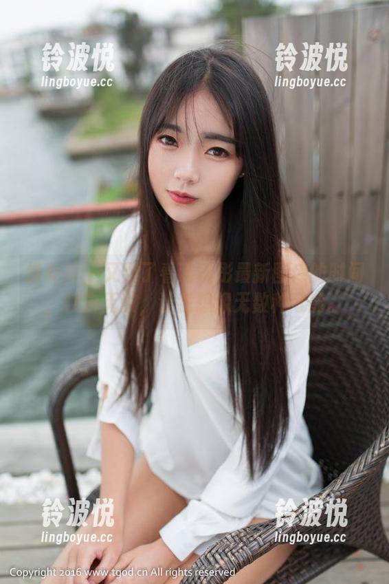 推女神 - 又到了看谭晓彤最新图库的时间，纯白无敌，让我想像无数种可能。