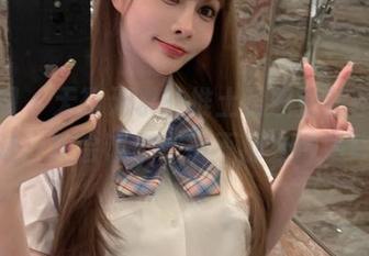 微密圈 – 无欲无求的推土君职业装图集，让一切会议都变得不那么严肃！