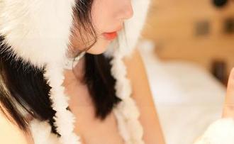 精选图中的是一只废喵了：明明在晒太阳，却有种猫咪的怨念。