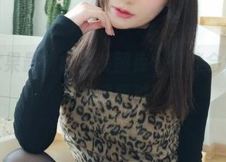 木之本果最新职业装图库，可能会让你划脸擦肩而过？