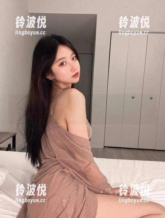 据说果咩酱w的春野苍穹将要引发高清Cos的热潮。
