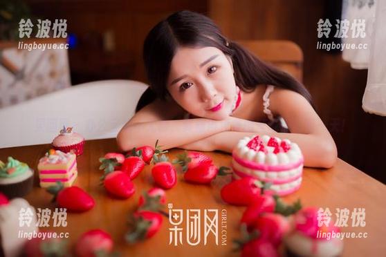 果团网 - 办公室绝不无聊，莫雅淇凭美图壁纸点亮每一天！