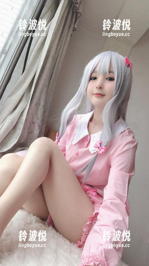 除了狂拽酷炫，全套写真里的桜井宁宁也是小恶魔的百变女王！