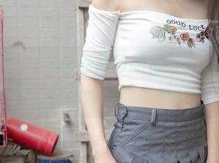 梦丝女神 – 透过魏婷婷的日常全集，下载一些“奇葩”的灵感吧！