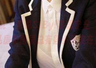 模范学院 – 都说SiByl李思宁是“女神”，可私房美图里总有些小顽皮在嬉闹。