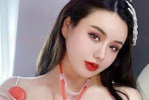 微密圈 – 水蜜桃米米的连体衣，我求求你别再穿别的了，照片太撩了。