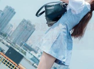 波萝社 – 小潘鼠你这泳衣美图太带感，哈哈，哪能不一键下载啊。