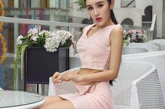 爱丝 – 小茹的万圣节，免费的美图让我肚子饿的想去找吃的。