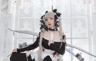 照片捕捉到的盛夏进行曲，猫田圣奈奈在爱宕泳装下的任性与清凉。