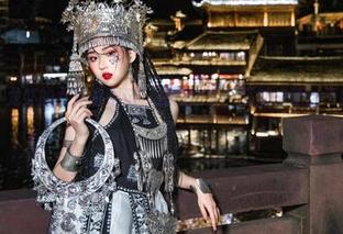瓦斯塔亚小龙虾的女仆奇遇记，在线图集，既然来了，干嘛不多逛逛？