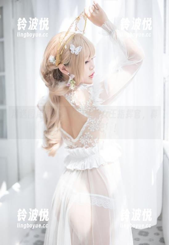 精选图库中，白烨烨化身女王指挥官，真想说句‘开战吧’！