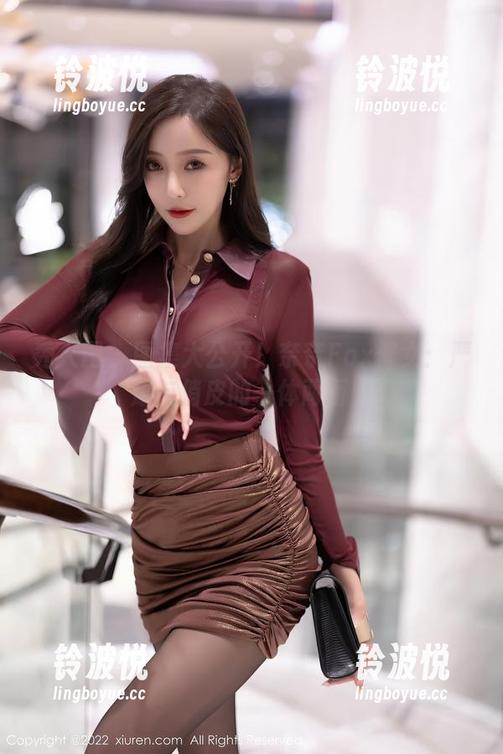 秀人网 - 图集大公开！奈奈Fox修女：严肃与俏皮的一体两面！