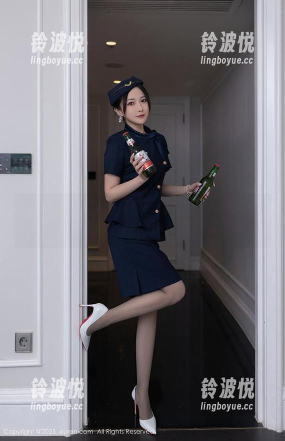 秀人网 - 文静儿花嫁：网盘里的小惊喜，下载一份给自己吧！