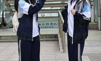 秀人网 – 自以为的美，林乐一自拍全套，果然原图的自信是别人无法抄袭的嘛。