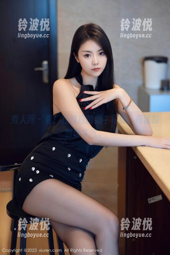 秀人网 - 看！程程程的奶牛写真，高清的懒散牛气。