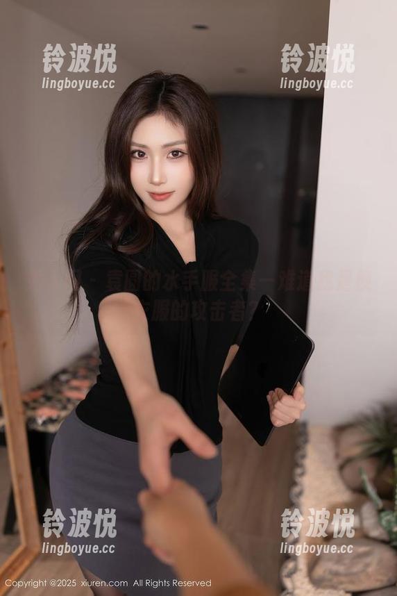 秀人网 - 袁圆的水手服全集—难道我是换衣服的攻击者？