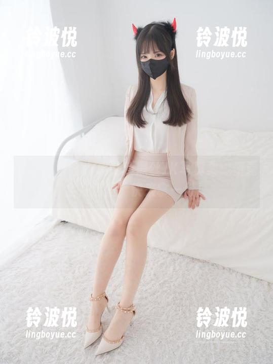 紧急企划 - 小恩的新黑丝JK写真集：资源全在这里，快来拿一份！